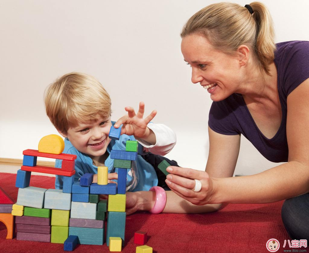 孩子哭了妈妈安抚竟影响孩子的性格    安抚孩子小技巧