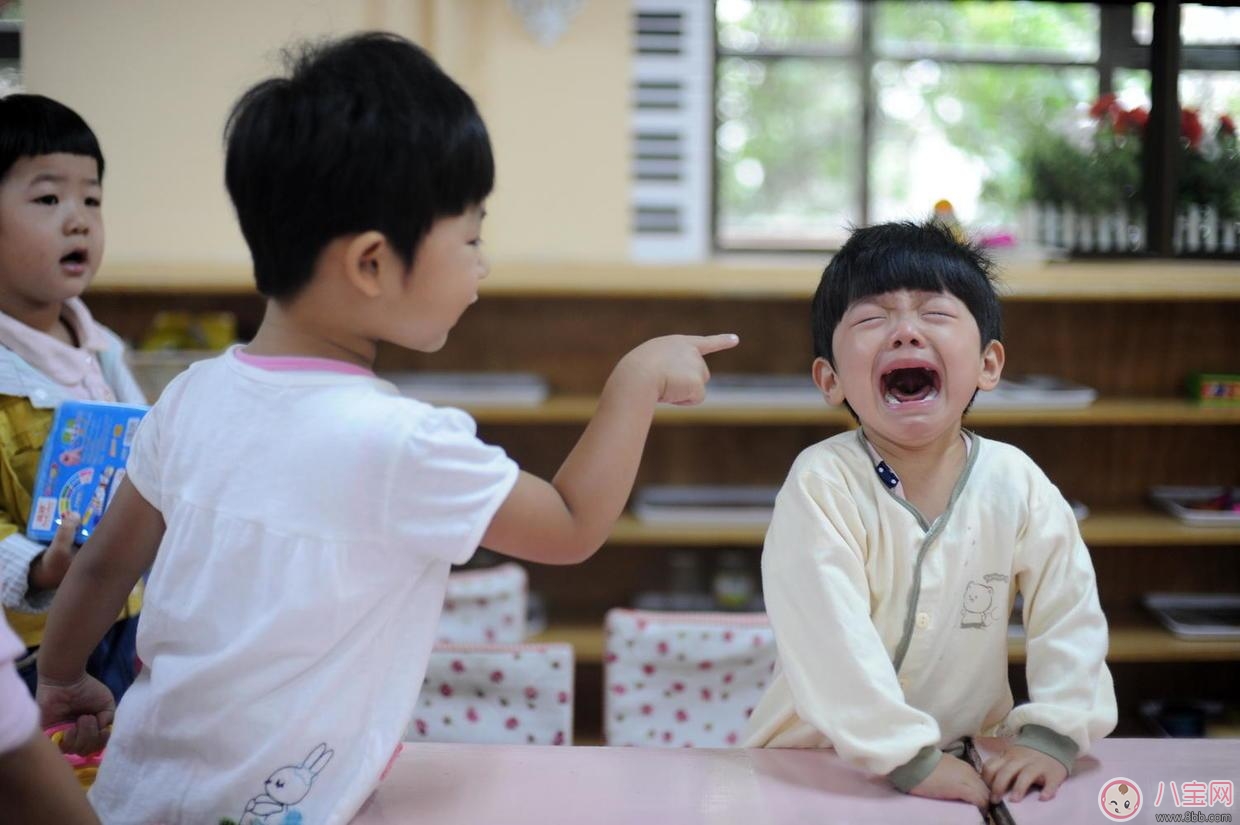 孩子被欺负家长该如何应对 怎么做才能教育孩子