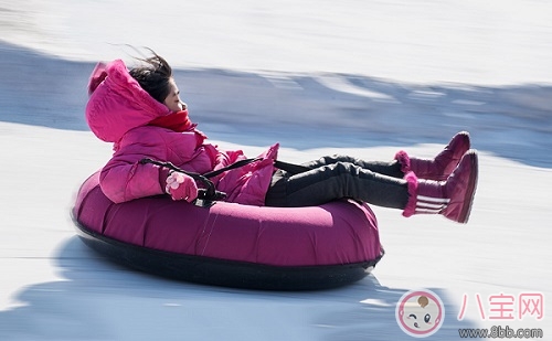 孩子几岁能学滑雪 国庆带孩子滑雪应注意什么