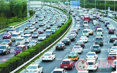 2017国庆中秋堵车 教你堵车省油方法