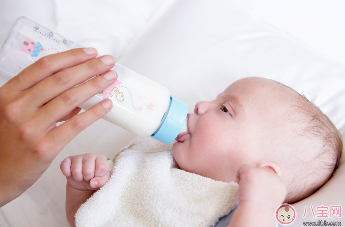 新生儿|新生儿护理的重点有哪些 刚出生宝宝护理重点知识大全