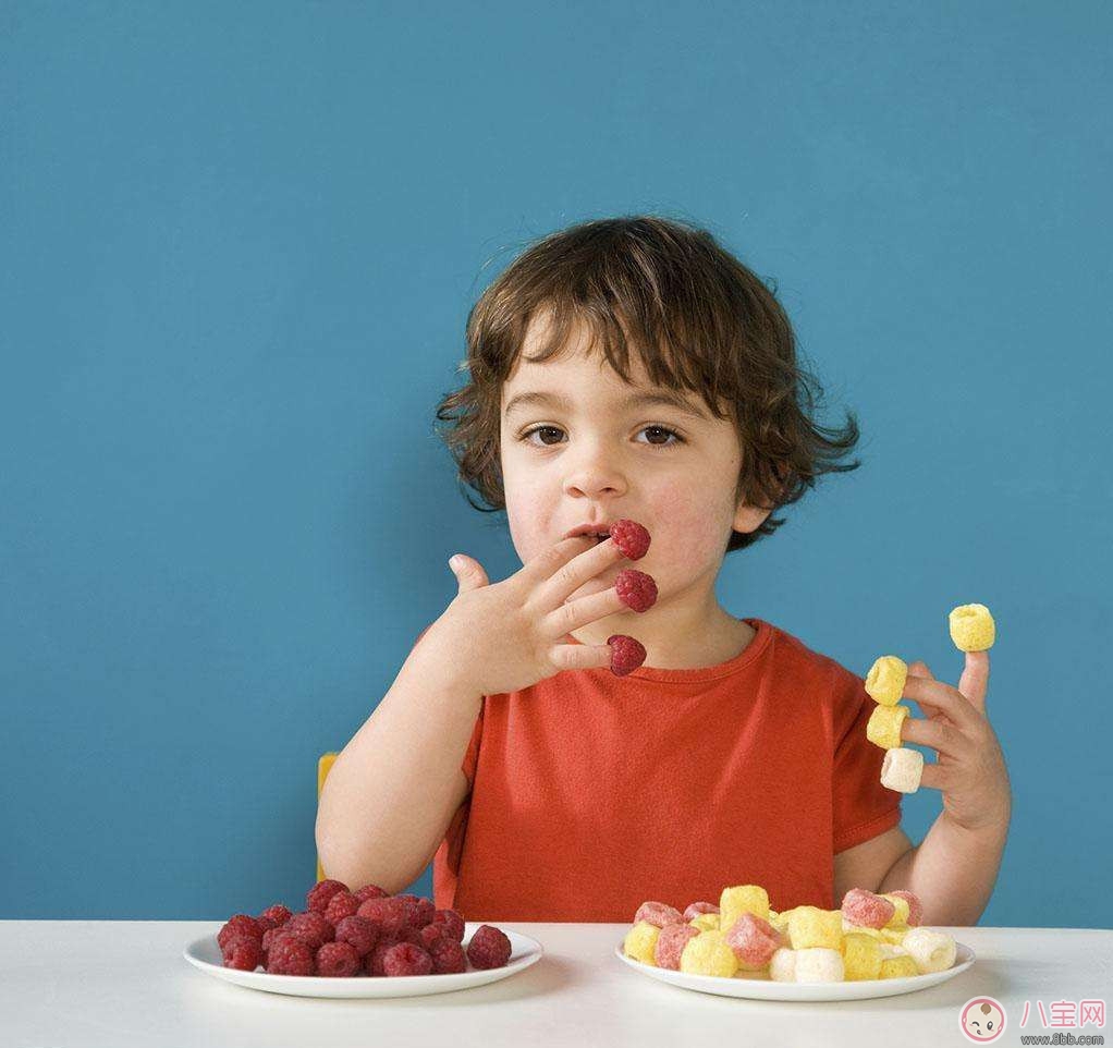 育儿|如何帮助宝宝断奶 可以帮助断奶的手指食物有哪些