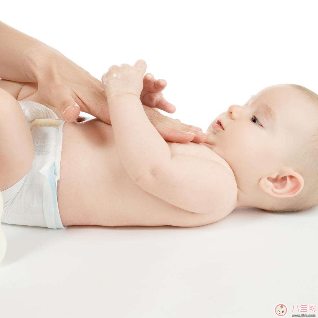 导致宝宝尿布疹的原因有哪些 如何预防及治疗宝宝尿布疹