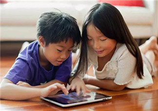 小孩经常玩ipad怎么保护眼睛 小孩看ipad指导时间