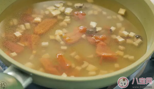 宝宝多大可以吃鸡腿菇 鸡腿菇怎么做给宝宝吃