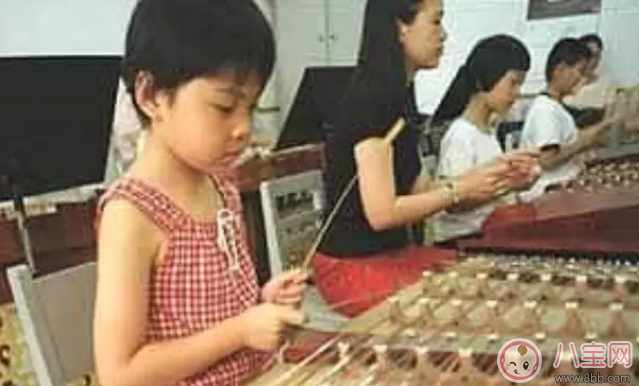 小孩学扬琴的最佳年龄 小孩学扬琴的优点缺点