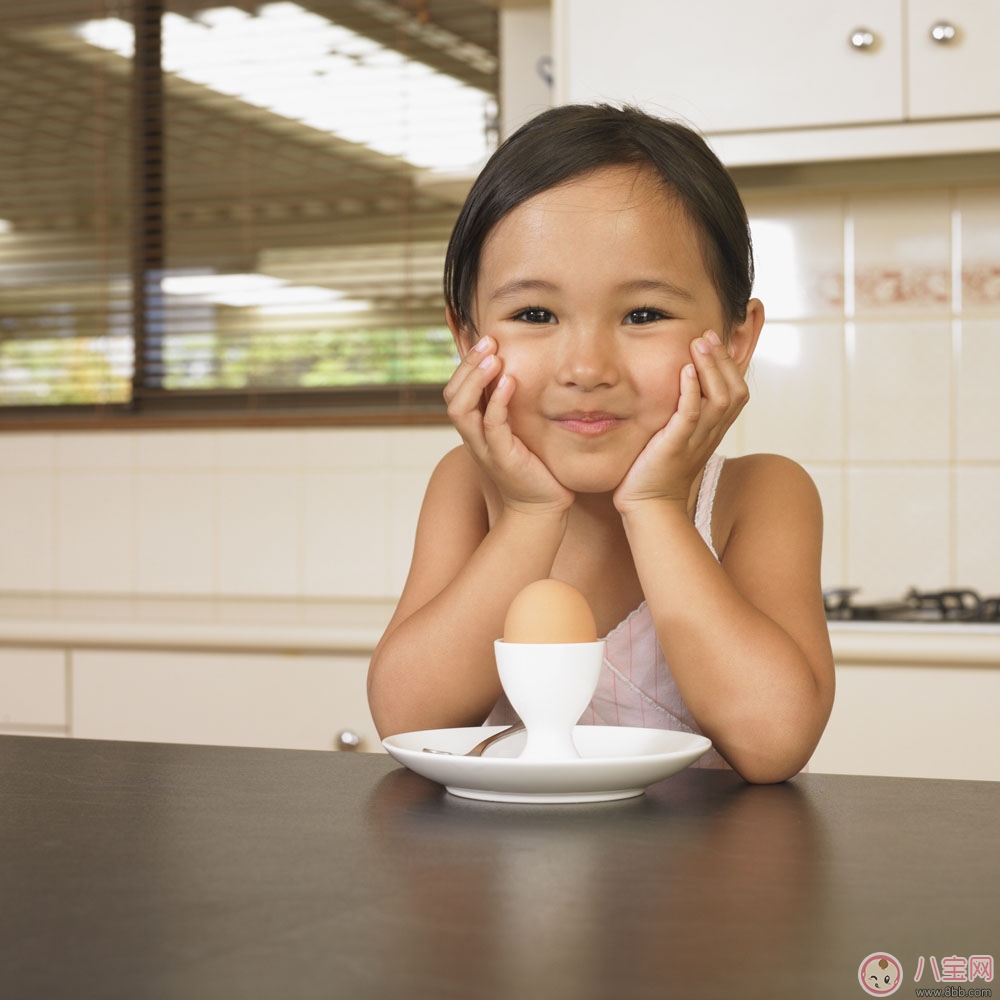 宝宝什么时候可以吃鸡蛋  孩子吃鸡蛋如何挑选