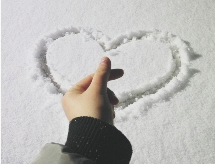 说说|下雪了怎么发说说 适合在下雪天发的说说心情句子