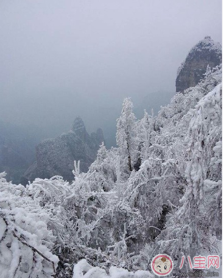 下雪了打雪仗怎么发朋友圈  2018下雪天打雪仗说说朋友圈带图