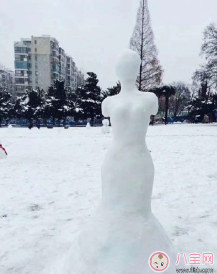 2018堆雪人图片说说 陪孩子堆雪人心情说说朋友圈