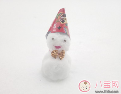 说说|形容第一场雪的心情句子2018 外面下雪了心情说说