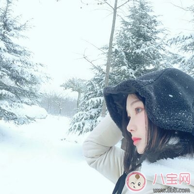 下雪|下雪是一种什么样的体验2018 下雪是不是应该发条好看的说说朋友圈