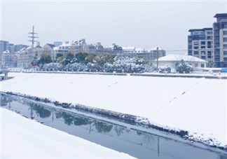 下雪路滑怎么发朋友圈 下雪路滑心情句子说说