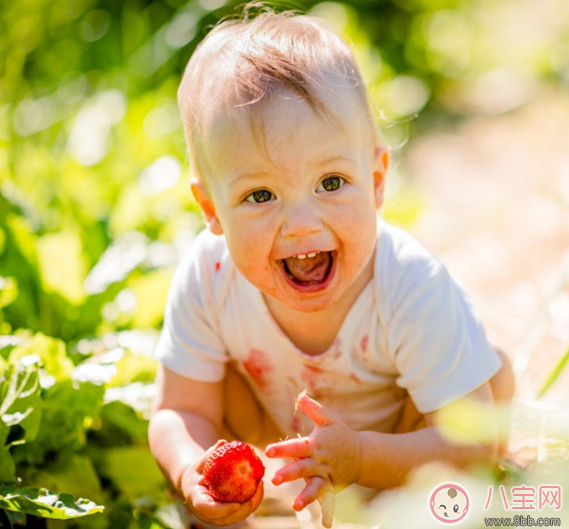 宝宝拉肚子能吃草莓吗 宝宝多大可以吃草莓