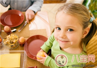 育儿|孩子天天吃太饱会有什么不好 孩子应该吃得太饱吗