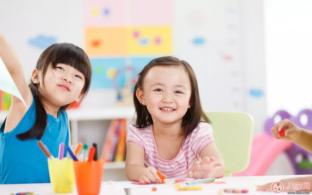 孩子在幼儿园有女朋友怎么办 孩子幼儿园就谈恋爱是什么情况