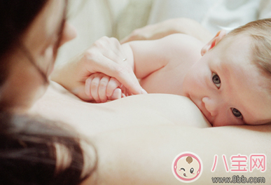 全母乳产后多久来月经 全母乳半年不来月经正常吗