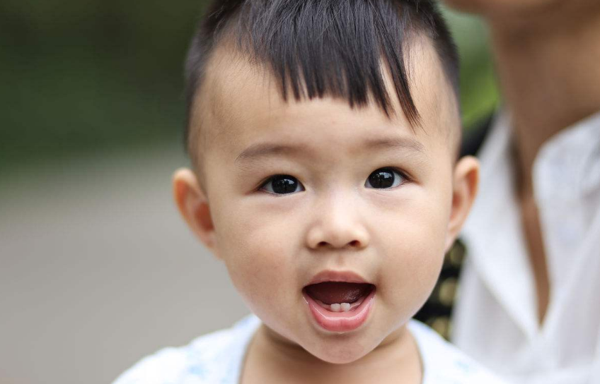 孩子|宝宝换牙期应该做些什么好 孩子换牙注意事项