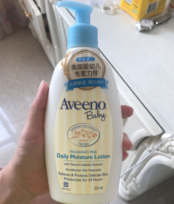 Aveeno润肤乳深蓝色浅蓝色区别 Aveeno婴儿润肤乳好不好用