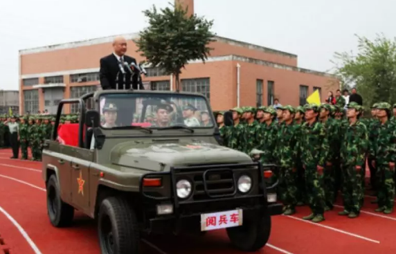 大学要不要取消军训 为什么大学会有军训