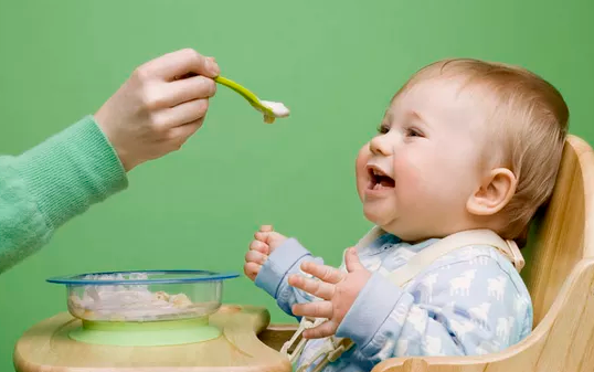 宝宝|宝宝反馈式喂养怎么做 宝宝反馈式喂养正确做法