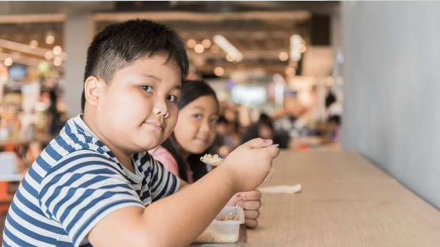 孩子吃蜂蜜容易性早熟吗 孩子性早熟的真正原因是什么