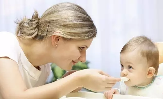 孩子|孩子长牙期哪些食物可以磨牙 孩子长牙期如何度过