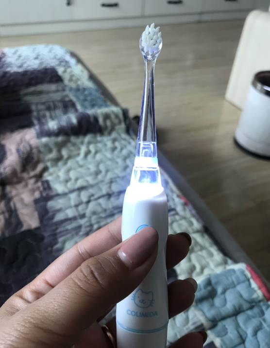 品牌|日本COLIMIDA儿童电动牙刷怎么样 COLIMIDA儿童幻彩声波牙刷测评