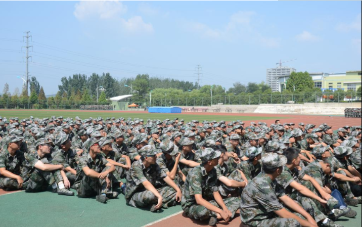 军训|2019关于军训的主题作文怎么写 军训主题优秀作文范文三篇