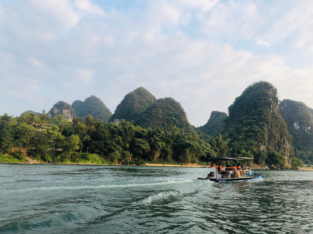 旅游桂林的朋友圈说说 桂林之游完美结束说说句子