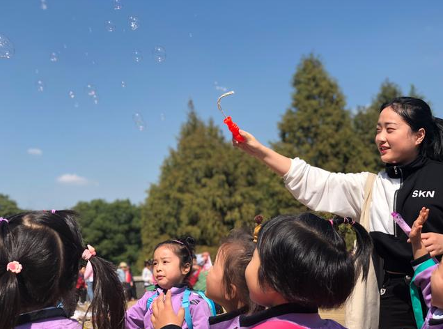 2019幼儿园秋游活动通知及注意事项 幼儿园秋游活动通知范文