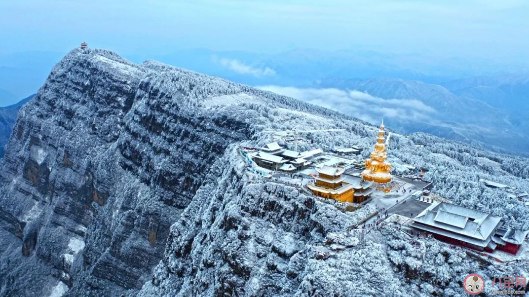 关于峨眉山雪景的优美文字段落 描写峨眉山下雪天景色的句子大全