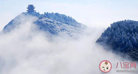 赞美峨眉山雪景的说说文案句子 峨眉山下雪景色的唯美图片说说