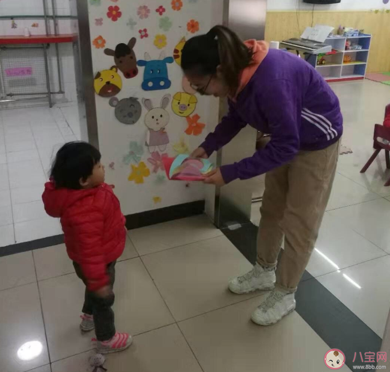 幼儿园布置感恩节作业感慨 孩子完成感恩节作业心情说说