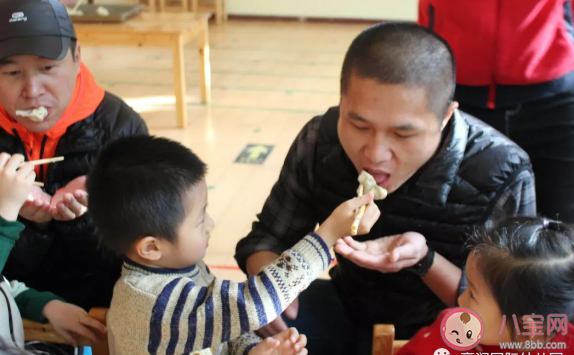 2019幼儿园冬至包饺子亲子活动美篇 幼儿园冬至吃水饺报道美篇