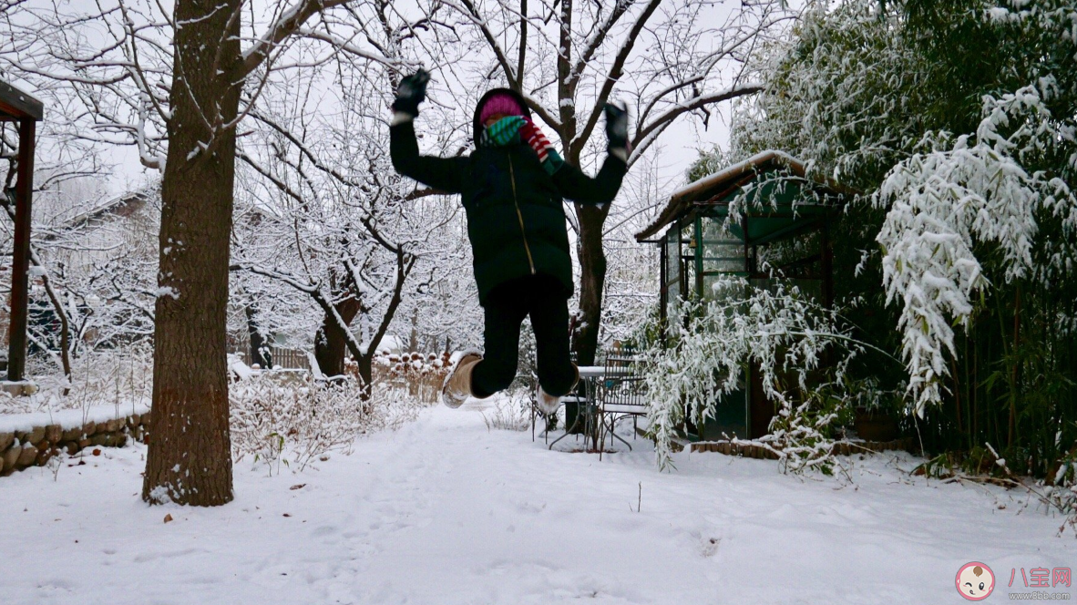 雪|陪孩子玩雪的句子说说 跟孩子一起玩雪的说说朋友圈