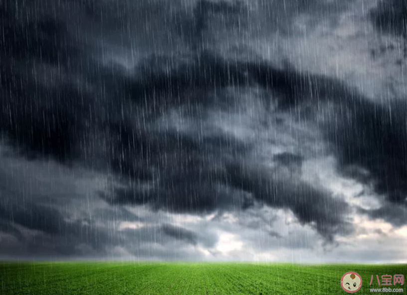 下雨天打雷|下雨天打雷的说说句子 下雨天打雷的说说朋友圈