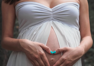 孕期乳晕颜色变深产后能恢复吗 怀孕初期乳头痒怎么办