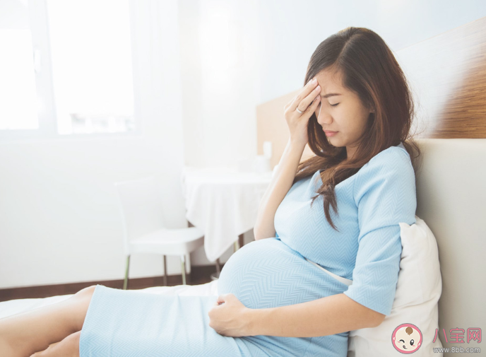 高度近视患者顺产可能导致视网膜脱落是真的吗 孕妇高度近视能顺产吗