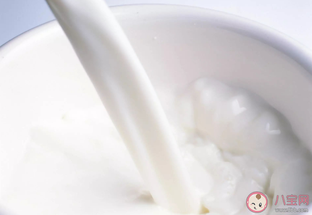 水奶|水奶是什么奶 水奶比婴幼儿配方奶粉接近母乳吗