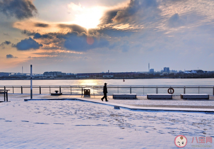 2021第一场雪|2021第一场雪朋友圈说说句子 2021第一场雪朋友圈雪景配文案句子