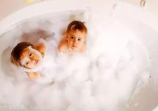 冬季孩子几天洗一次大澡合适 冬天怎么给孩子洗澡