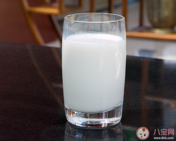 山羊奶|山羊奶可以难喝到什么程度 羊奶的膻味来自于什么
