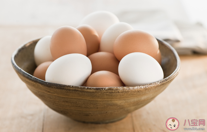 鸡蛋|冰箱里拿出来的鲜鸡蛋不能再放回去吗 鸡蛋放冰箱能保存多少天