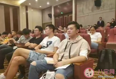 大学毕业后该不该立刻创业 大学生创业难不难