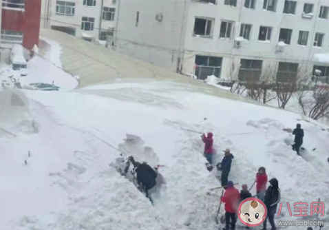 专家称多地大暴雪或引发雪灾 暴雪天气出门要注意些什么