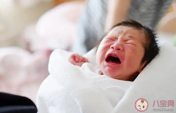 如何快速安抚哭闹的宝宝 孩子喜欢哭怎么办