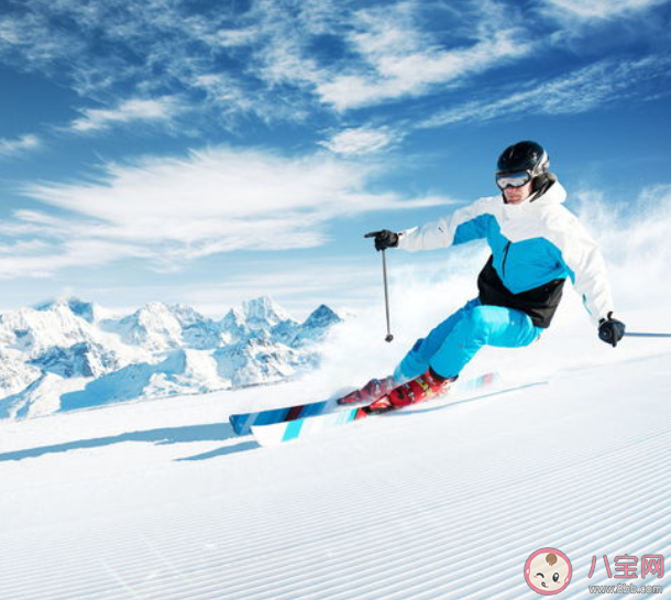 滑雪装备|滑雪装备有哪些需要准备 冬季滑雪注意事项