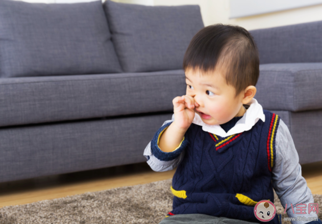 怎么劝阻孩子抠鼻屎 怎么做才能让宝宝减少抠鼻子吃鼻屎