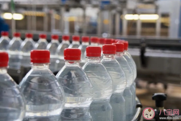高价水|高价水是智商税吗 不同品牌水的价位为什么差距大